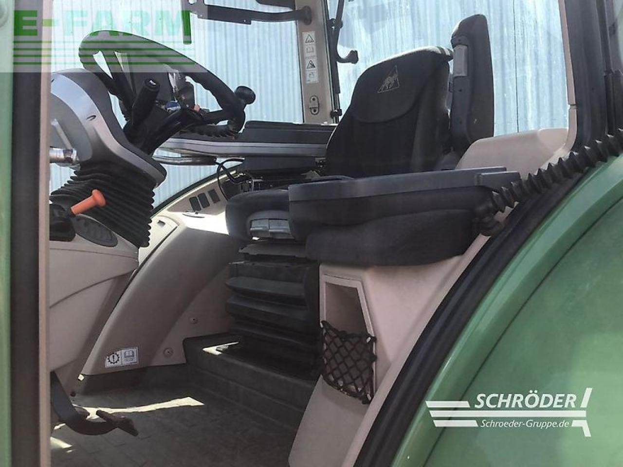 Fendt 724 vario s4 profi plus ProfiPlus - Трактор: фото 2 Fendt 724 vario s4 profi plus ProfiPlus - Трактор: фото 2