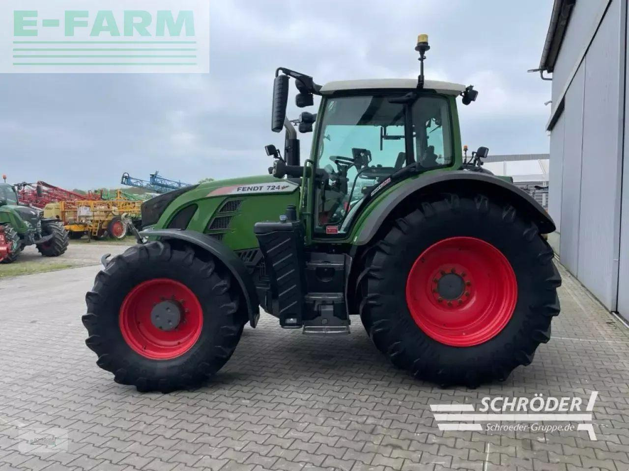 Fendt 724 vario s4 profi plus ProfiPlus - Трактор: фото 5 Fendt 724 vario s4 profi plus ProfiPlus - Трактор: фото 5