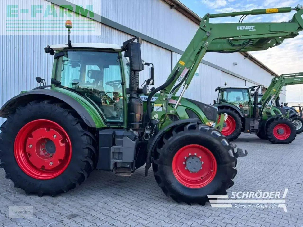 Fendt 724 vario s4 profi plus ProfiPlus - Трактор: фото 2 Fendt 724 vario s4 profi plus ProfiPlus - Трактор: фото 2