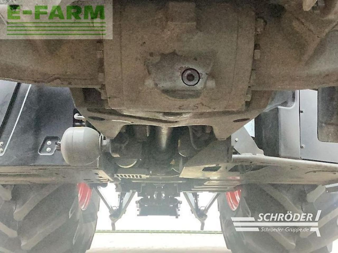 Fendt 724 vario s4 profi plus ProfiPlus - Трактор: фото 4 Fendt 724 vario s4 profi plus ProfiPlus - Трактор: фото 4