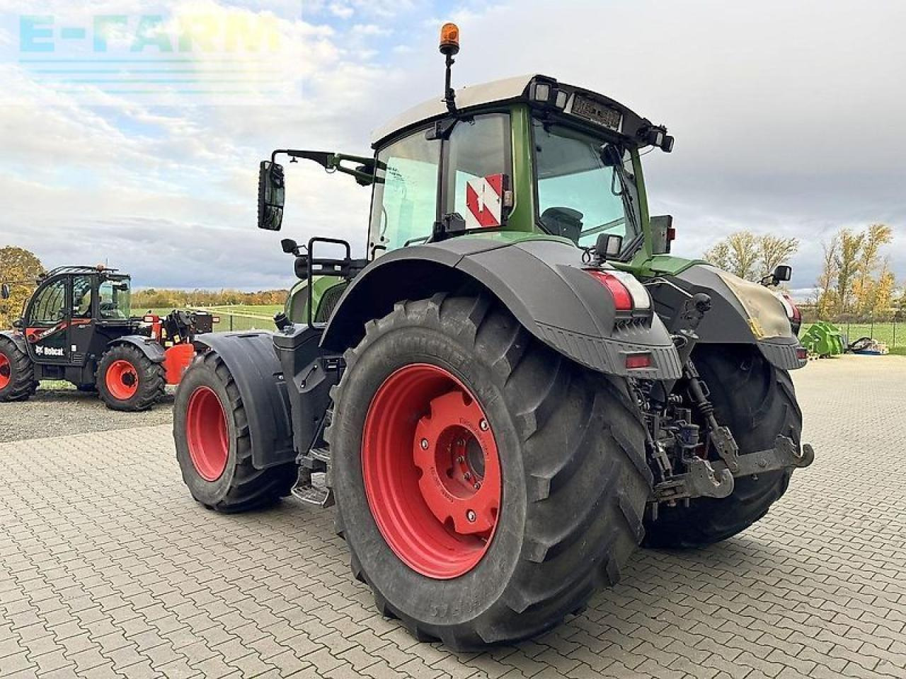 Fendt 826 profi+ - Трактор: фото 4 Fendt 826 profi+ - Трактор: фото 4