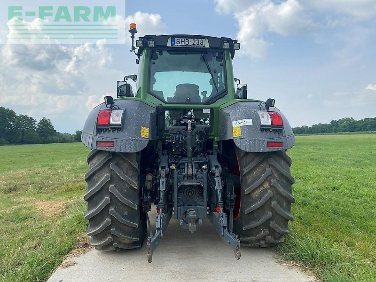 Fendt 826 vario profi plus ProfiPlus - Трактор: фото 5 Fendt 826 vario profi plus ProfiPlus - Трактор: фото 5