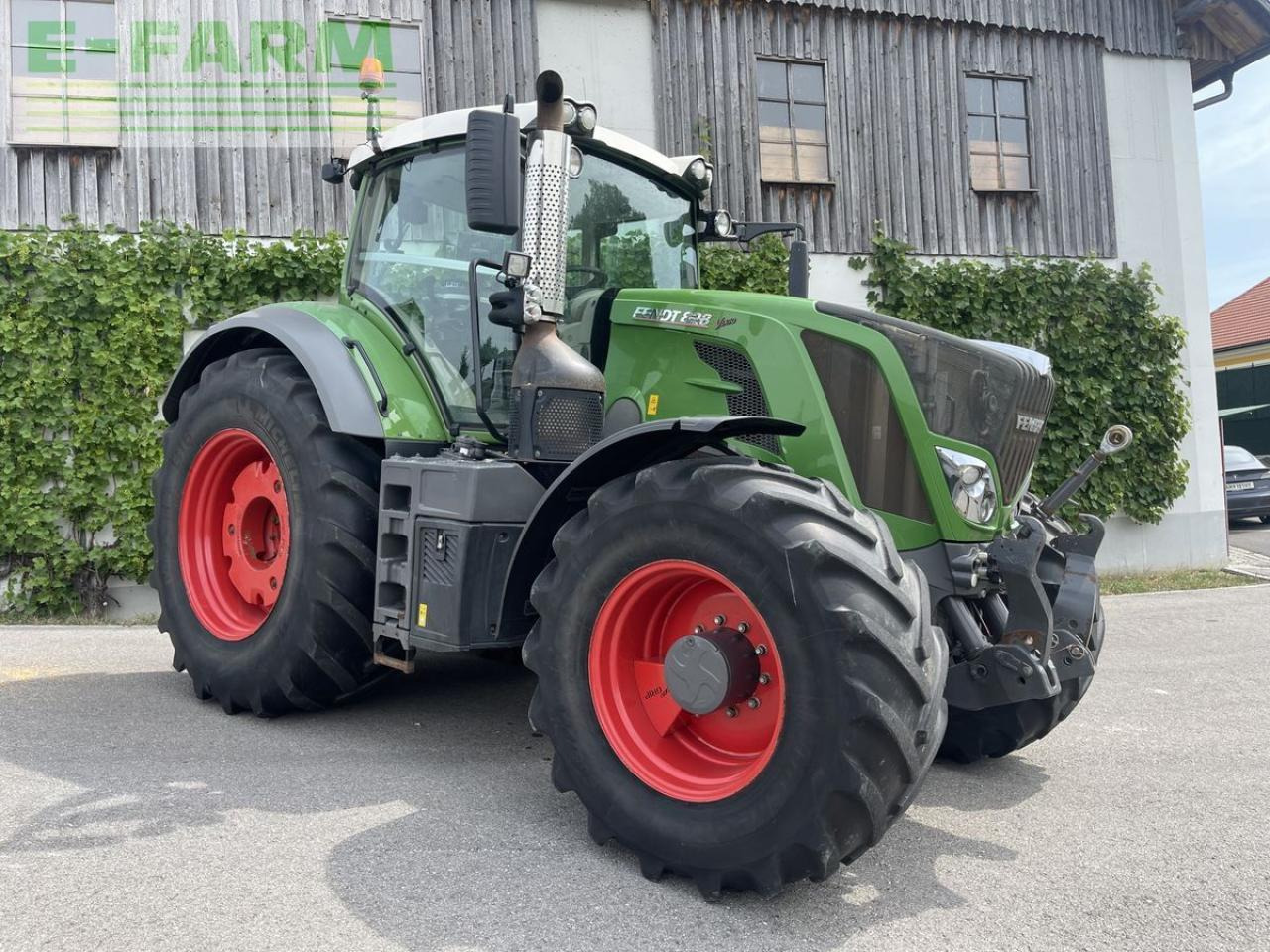 Fendt 828 vario 2014 - Трактор: фото 4 Fendt 828 vario 2014 - Трактор: фото 4