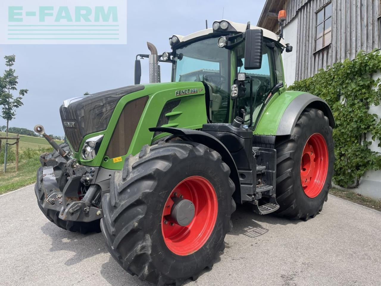 Fendt 828 vario 2014 - Трактор: фото 2 Fendt 828 vario 2014 - Трактор: фото 2
