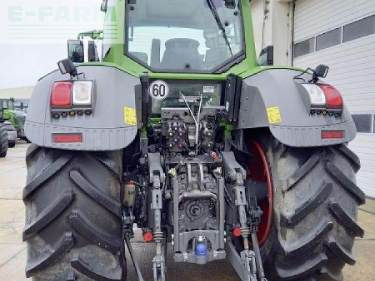 Fendt 828 vario s4 profi+ ProfiPlus - Трактор: фото 4 Fendt 828 vario s4 profi+ ProfiPlus - Трактор: фото 4
