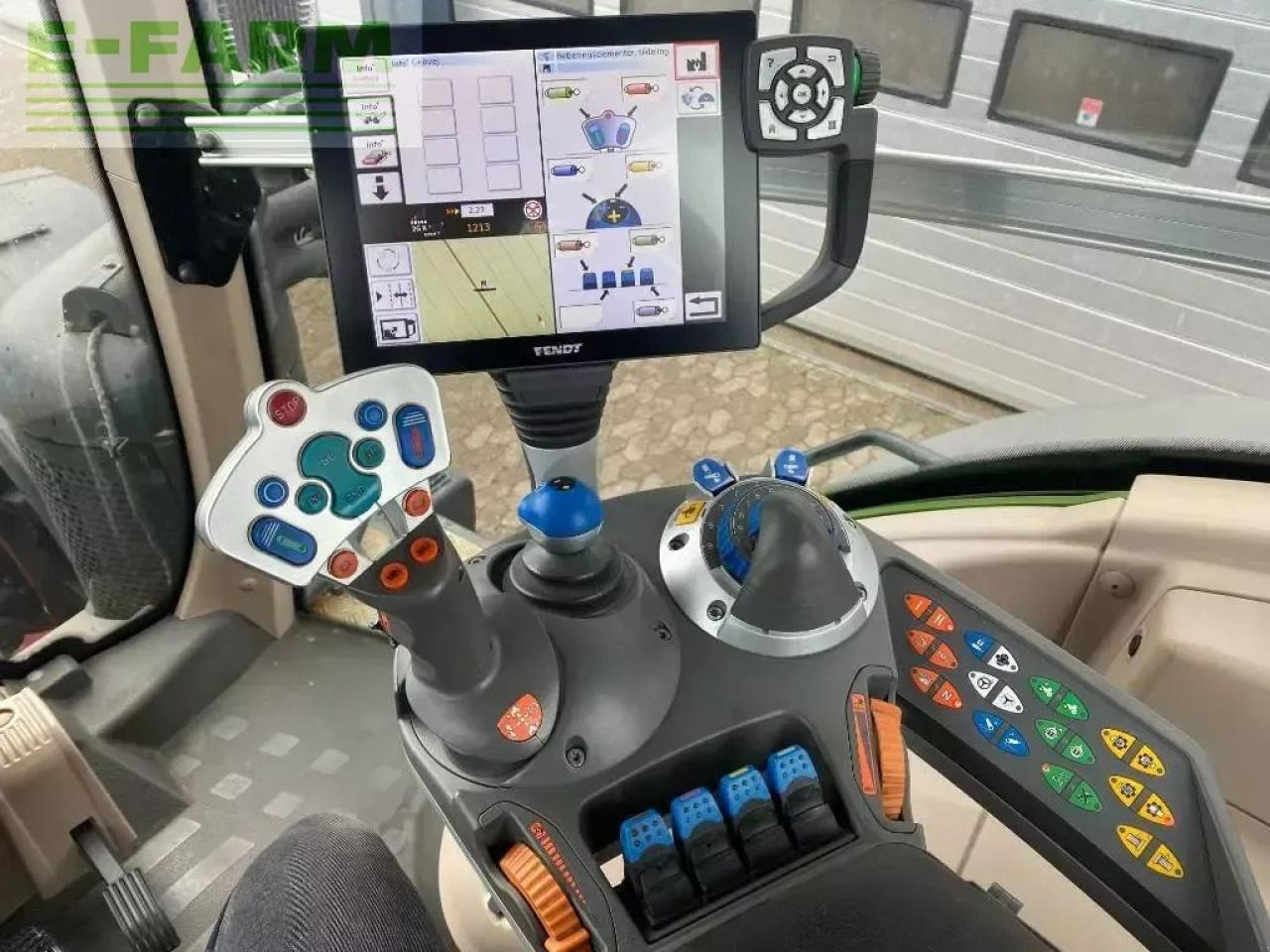 Fendt 930 vario profi plus ProfiPlus - Трактор: фото 2 Fendt 930 vario profi plus ProfiPlus - Трактор: фото 2