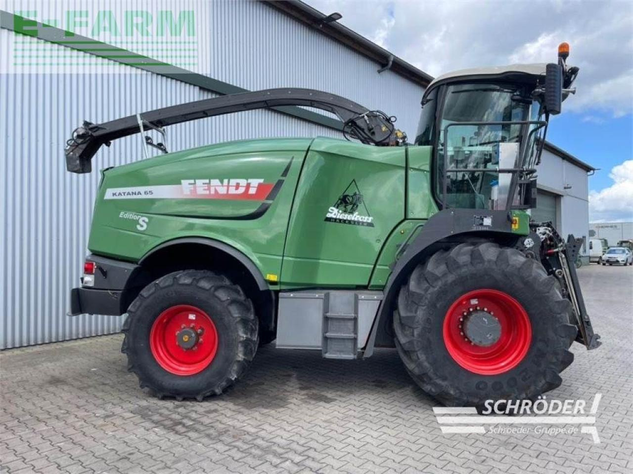 Fendt katana 65 s-edition - Кормоуборочный комбайн: фото 2 Fendt katana 65 s-edition - Кормоуборочный комбайн: фото 2