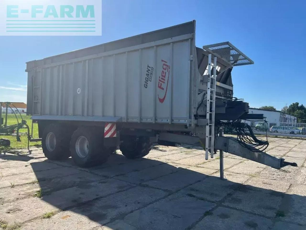 Fliegl asw 281 - Сельскохозяйственный прицеп-самосвал: фото 1 Fliegl asw 281 - Сельскохозяйственный прицеп-самосвал: фото 1