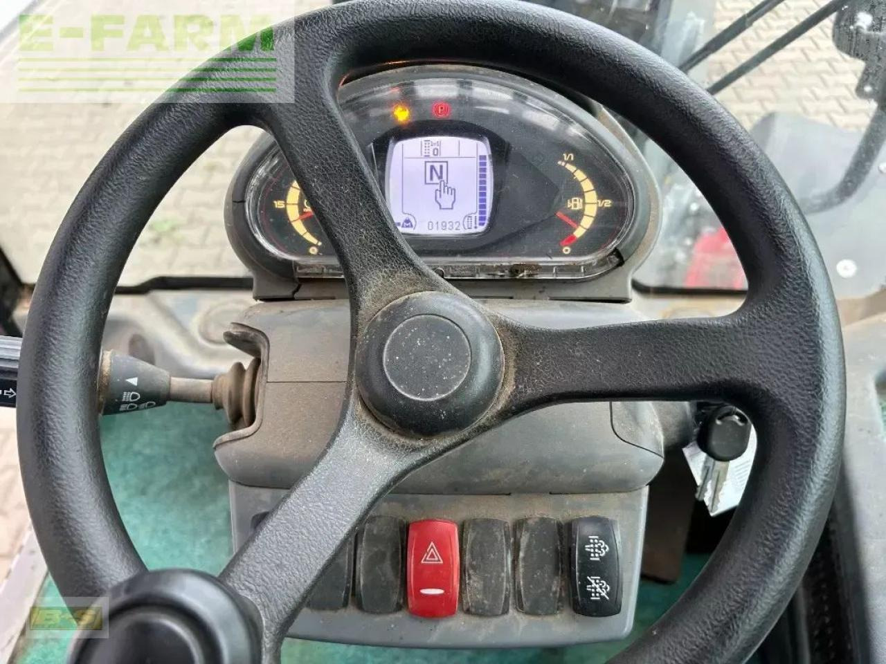 Колёсный погрузчик Giant g4500 tele: фото 15