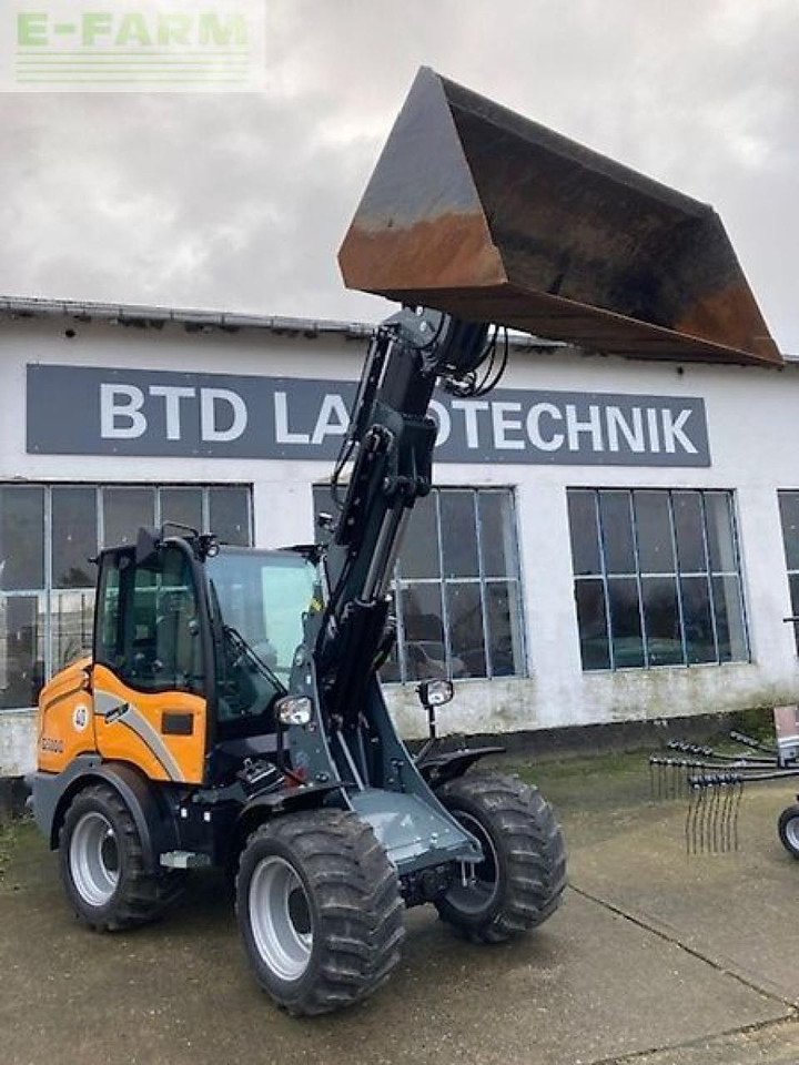 Giant g5000 tele - Мини-экскаватор: фото 4 Giant g5000 tele - Мини-экскаватор: фото 4