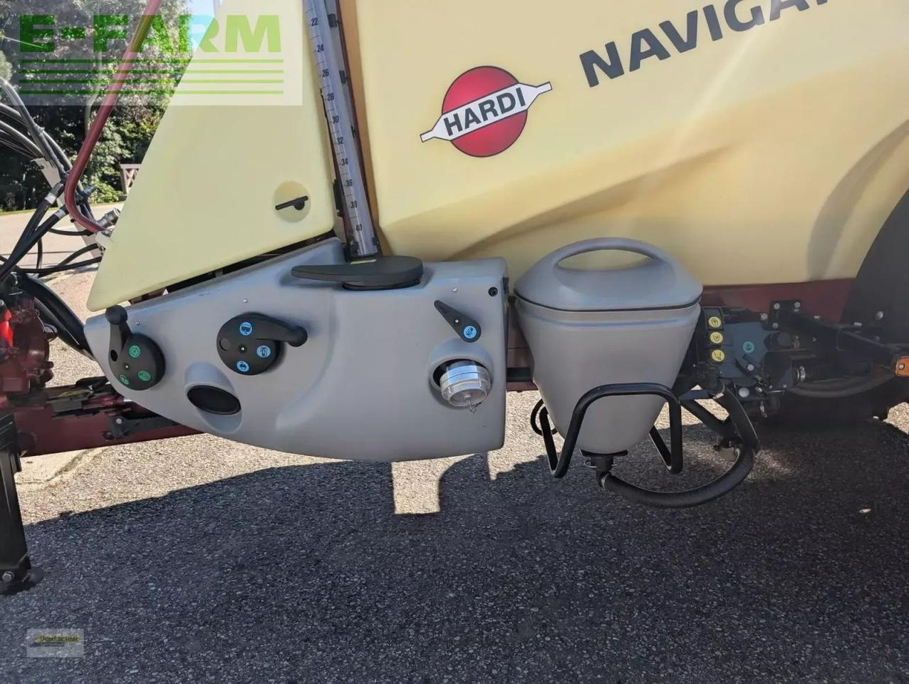 Прицепной опрыскиватель Hardi navigator 4000 - vpz 21m: фото 8 Прицепной опрыскиватель Hardi navigator 4000 - vpz 21m: фото 8