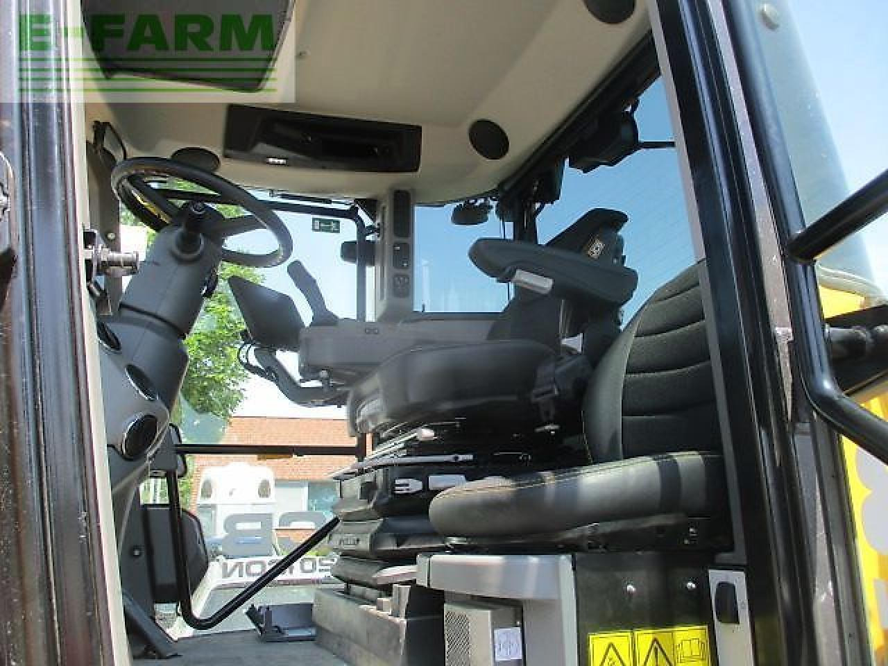 JCB 4220 icon - Трактор: фото 5 JCB 4220 icon - Трактор: фото 5