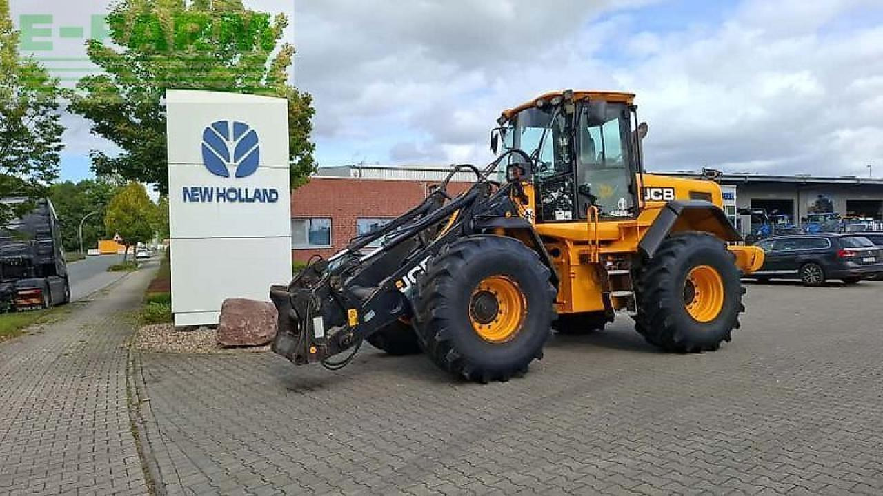 JCB 426 e ht agri highlift - Мини-экскаватор: фото 2 JCB 426 e ht agri highlift - Мини-экскаватор: фото 2