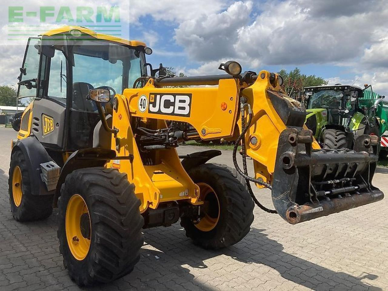 JCB tm220 - Мини-экскаватор: фото 3 JCB tm220 - Мини-экскаватор: фото 3