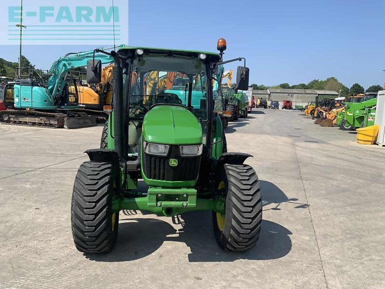 John Deere 5075e tractor (st23600) - Трактор: фото 3 John Deere 5075e tractor (st23600) - Трактор: фото 3