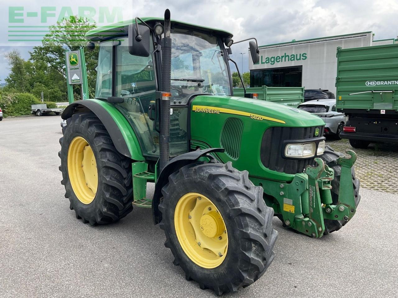 John Deere 5820 - Трактор: фото 4 John Deere 5820 - Трактор: фото 4