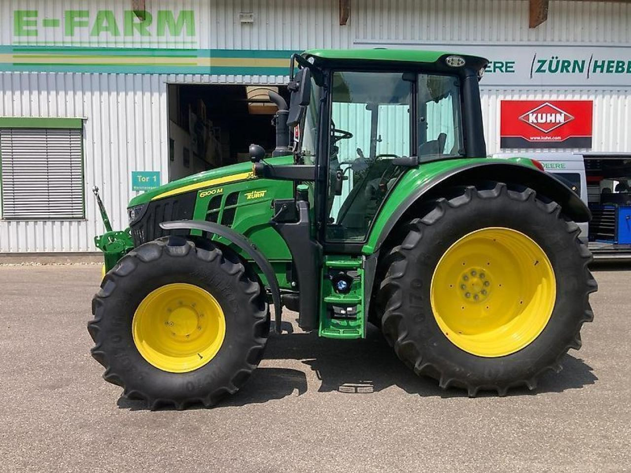 John Deere 6100m - Трактор: фото 3 John Deere 6100m - Трактор: фото 3