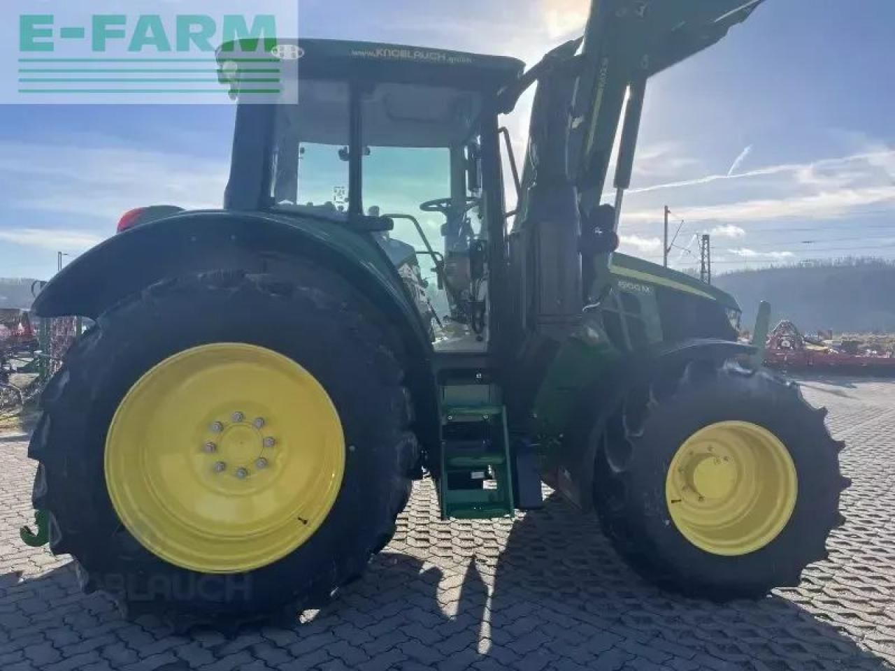 John Deere 6100m - Трактор: фото 3 John Deere 6100m - Трактор: фото 3