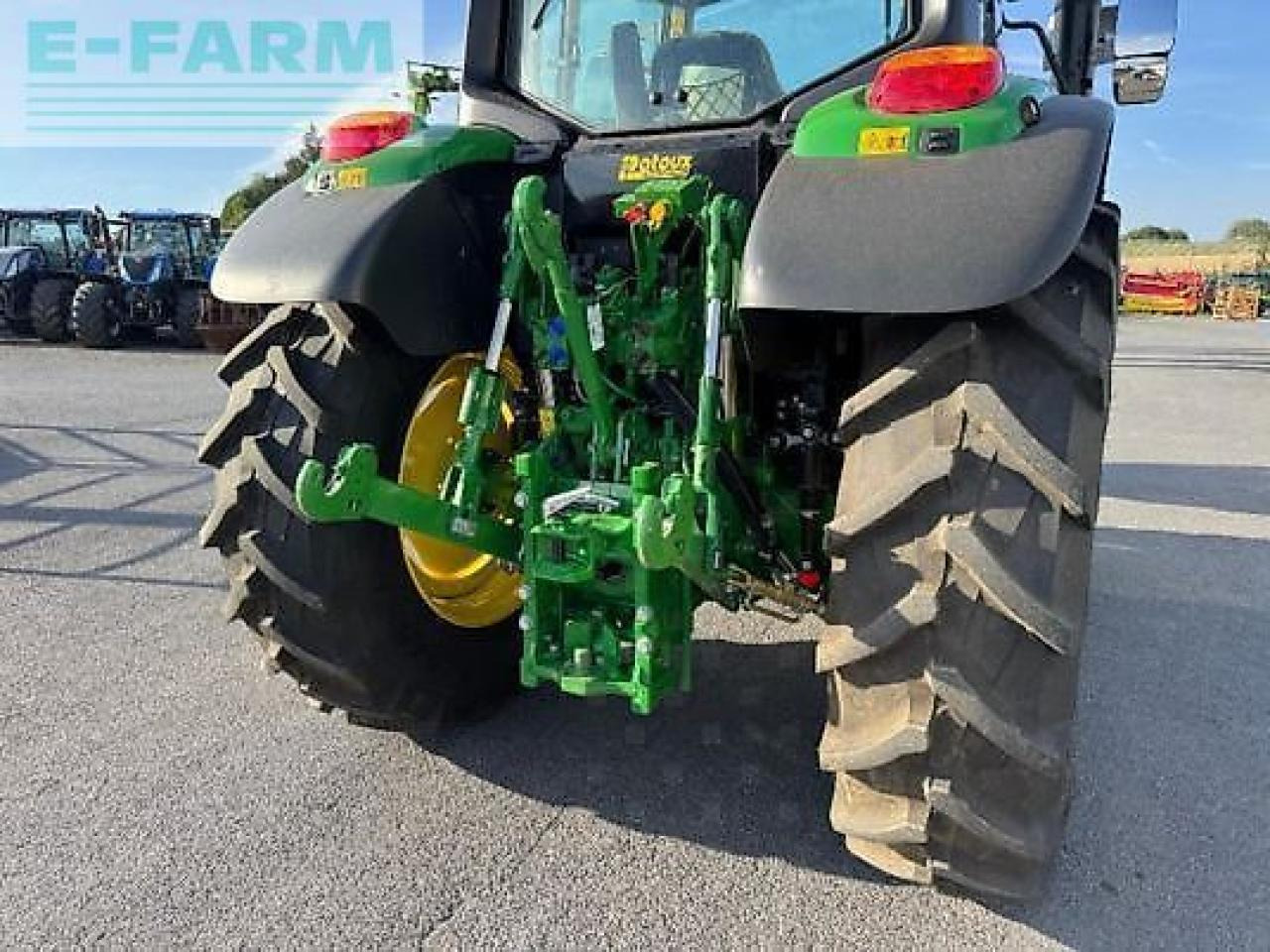 John Deere 6100m - Трактор: фото 5 John Deere 6100m - Трактор: фото 5