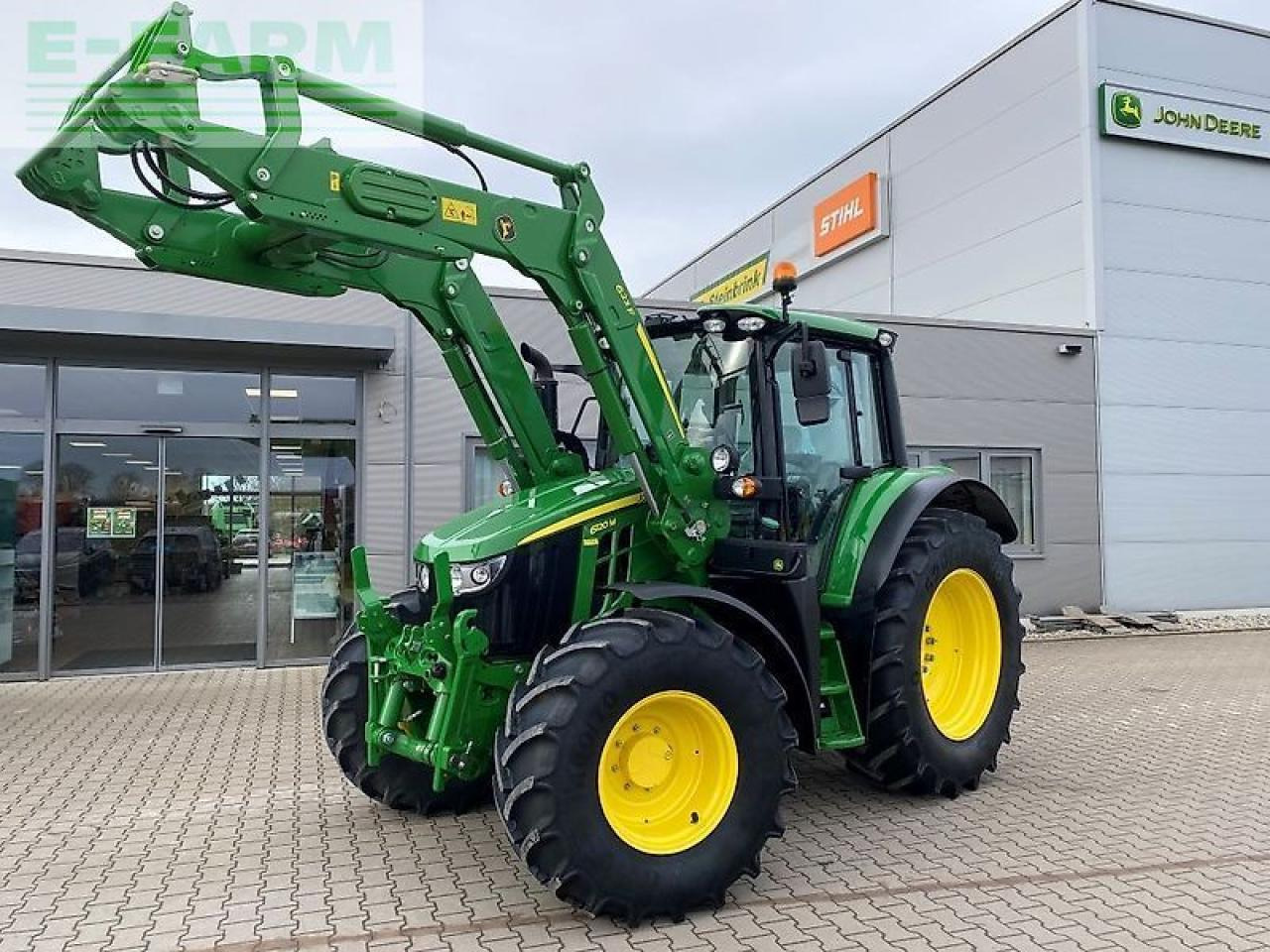 John Deere 6120m mit frontlader 623r - Трактор: фото 1 John Deere 6120m mit frontlader 623r - Трактор: фото 1