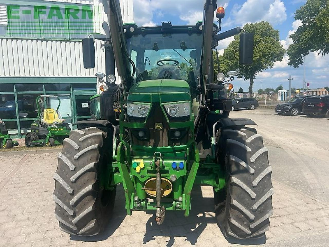 John Deere 6130r - Трактор: фото 3 John Deere 6130r - Трактор: фото 3