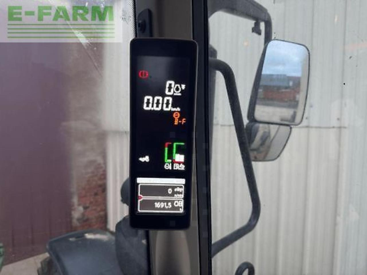 John Deere 6145m - Трактор: фото 4 John Deere 6145m - Трактор: фото 4