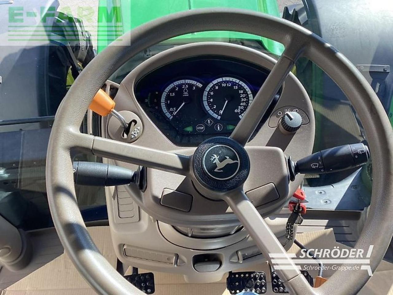 John Deere 6155 r ultimate - Трактор: фото 3 John Deere 6155 r ultimate - Трактор: фото 3