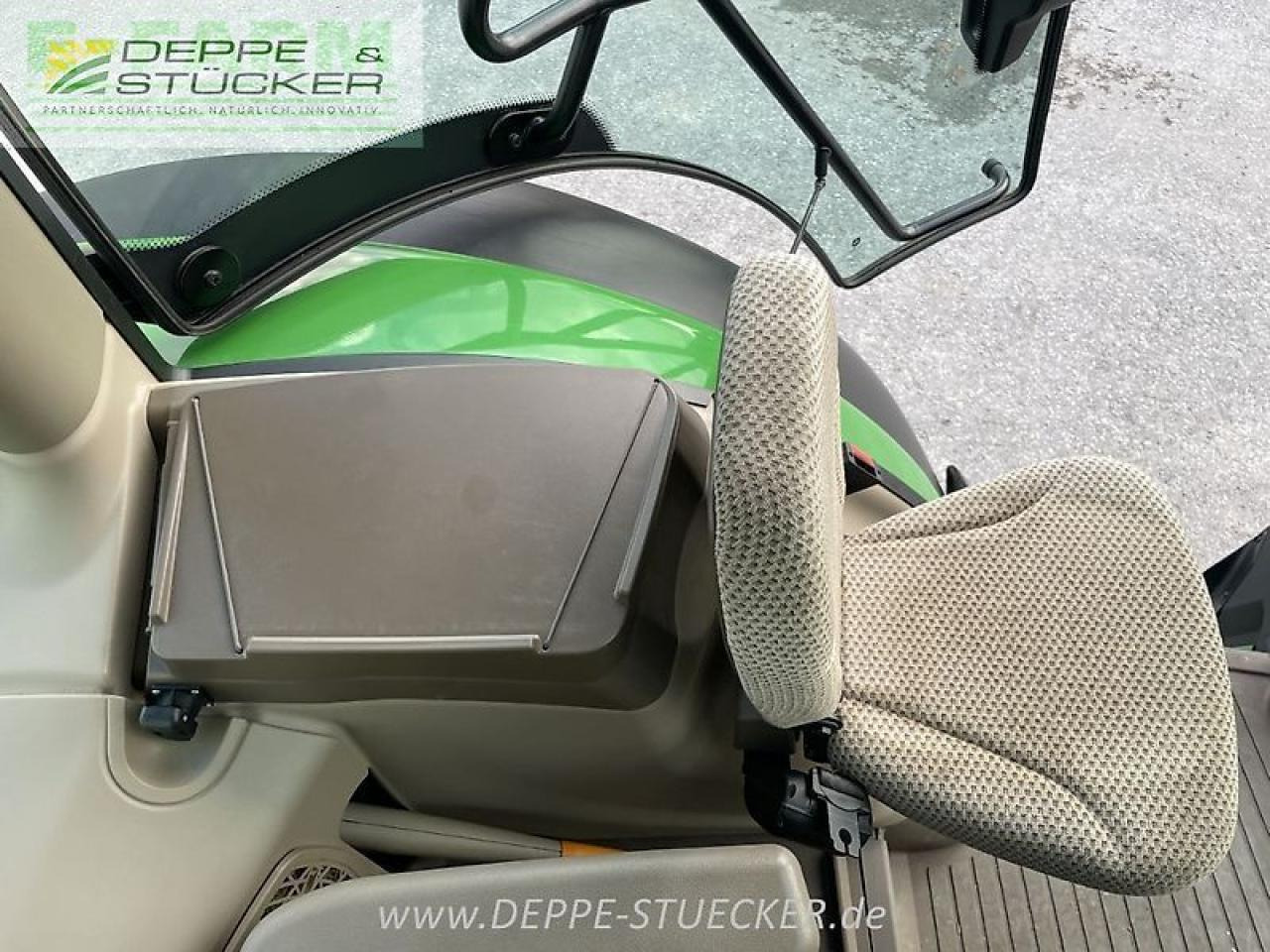 John Deere 6155r - Трактор: фото 5 John Deere 6155r - Трактор: фото 5