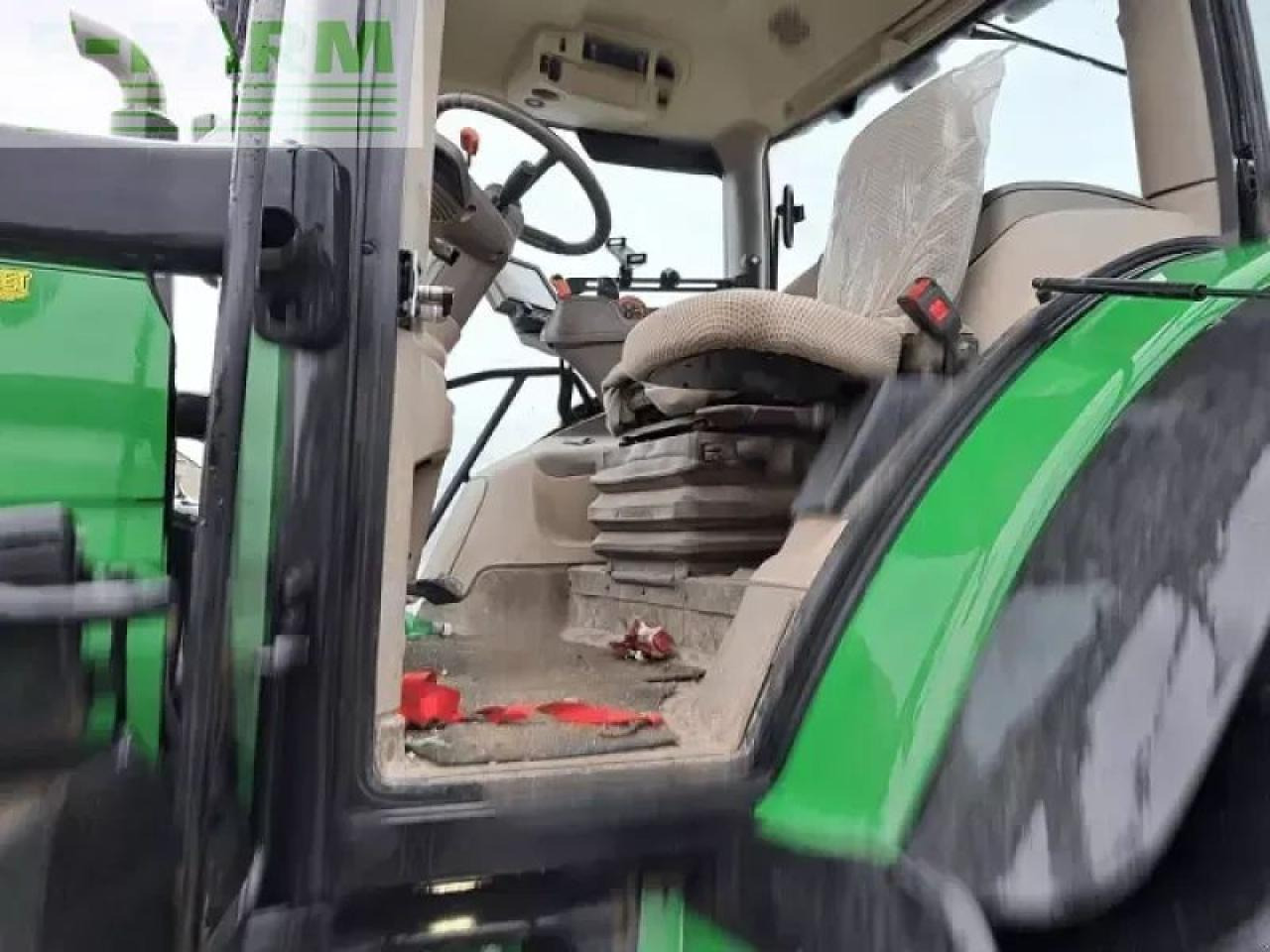 John Deere 6155r - Трактор: фото 5 John Deere 6155r - Трактор: фото 5