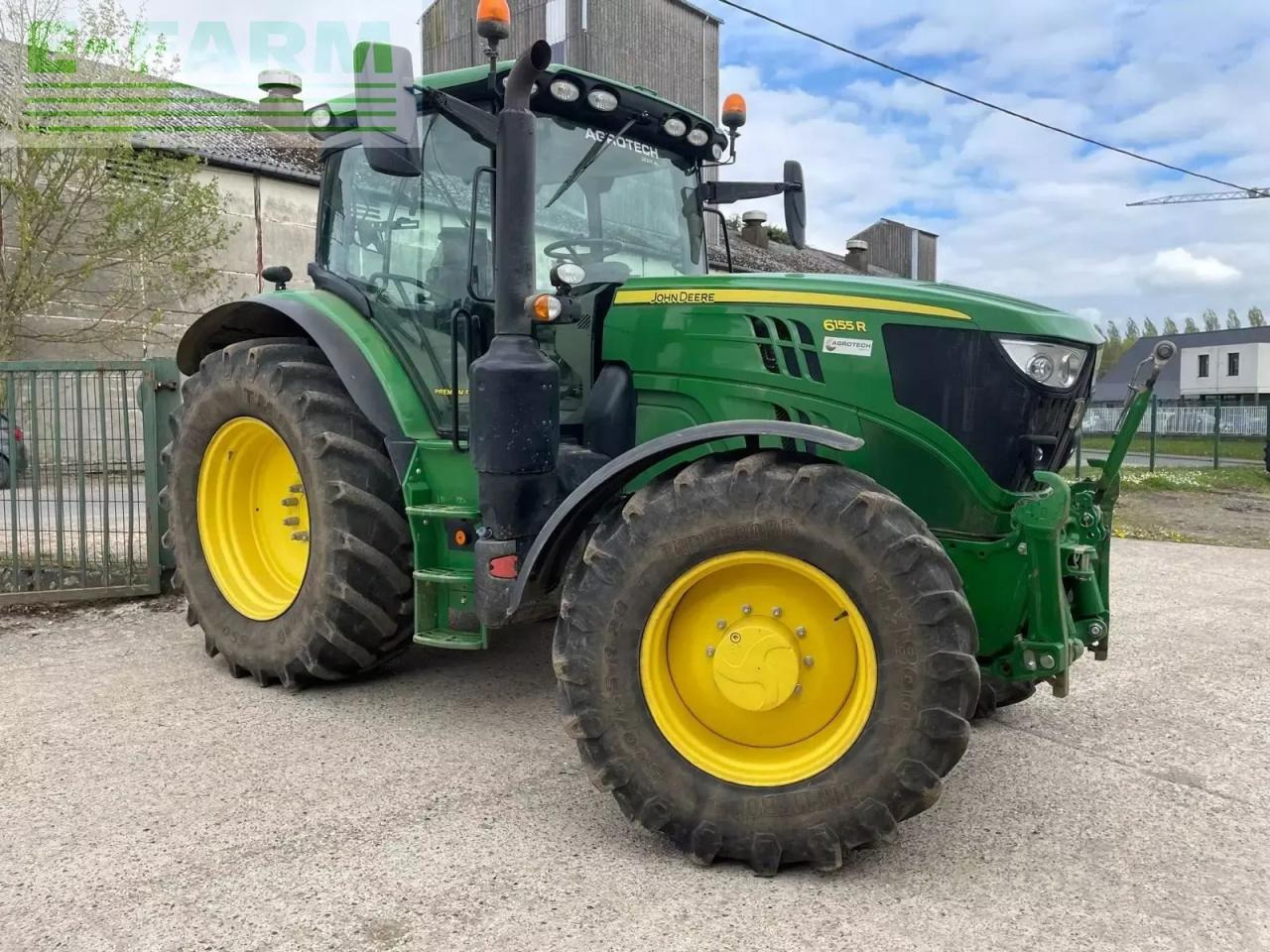 John Deere 6155r - Трактор: фото 3 John Deere 6155r - Трактор: фото 3