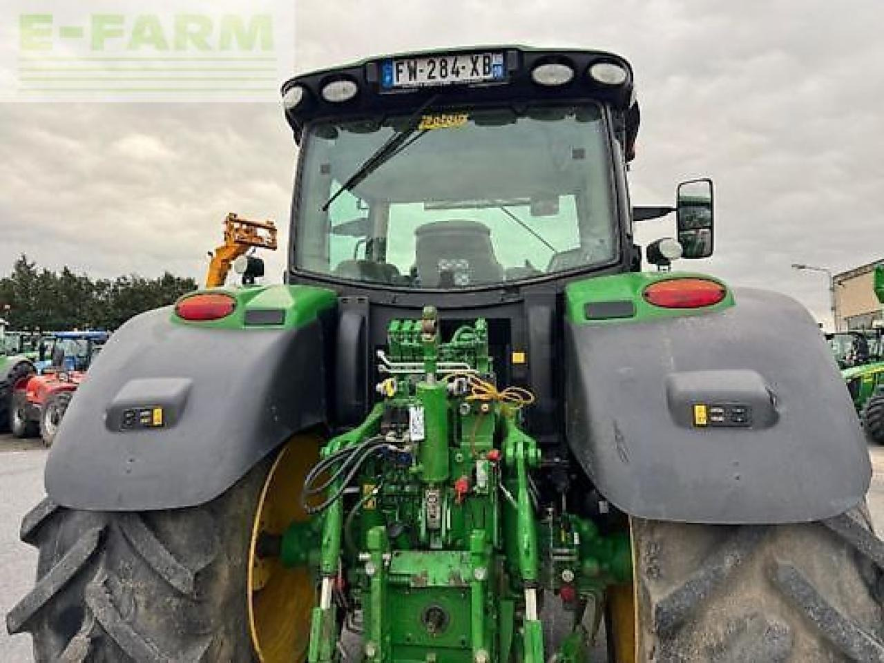 John Deere 6155r - Трактор: фото 5 John Deere 6155r - Трактор: фото 5