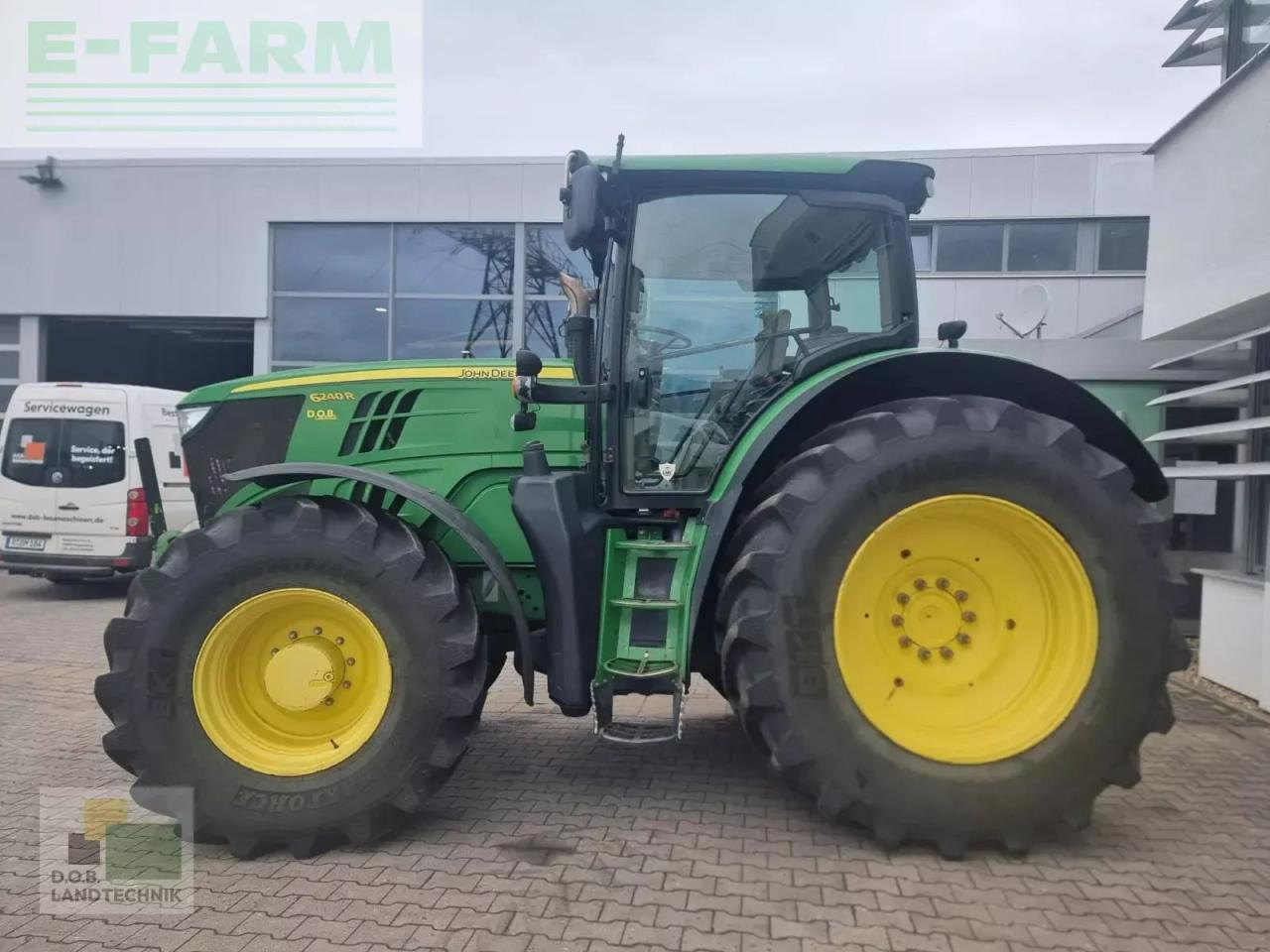 John Deere 6210r - Трактор: фото 3 John Deere 6210r - Трактор: фото 3