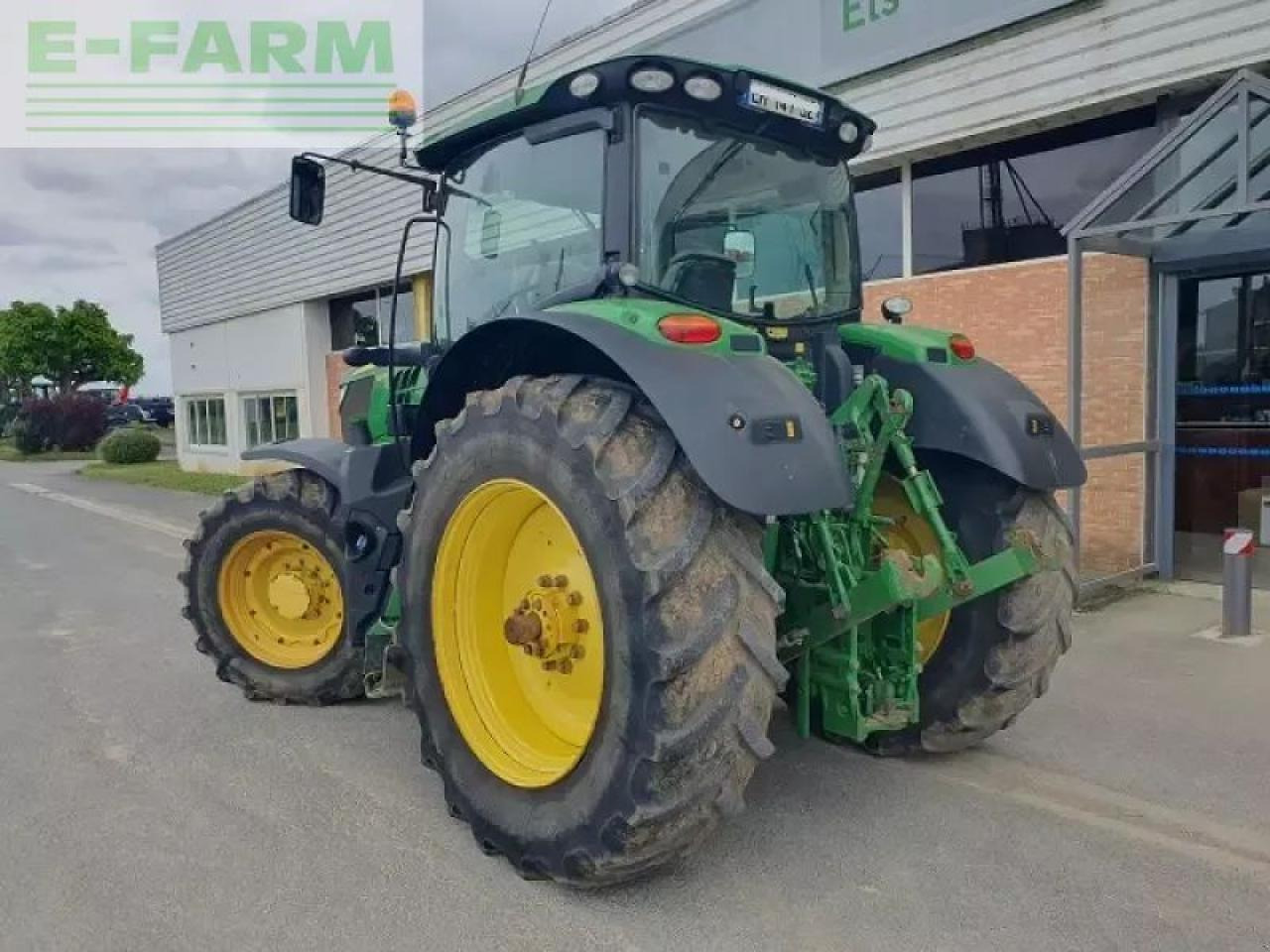 John Deere 6215r - Трактор: фото 4 John Deere 6215r - Трактор: фото 4