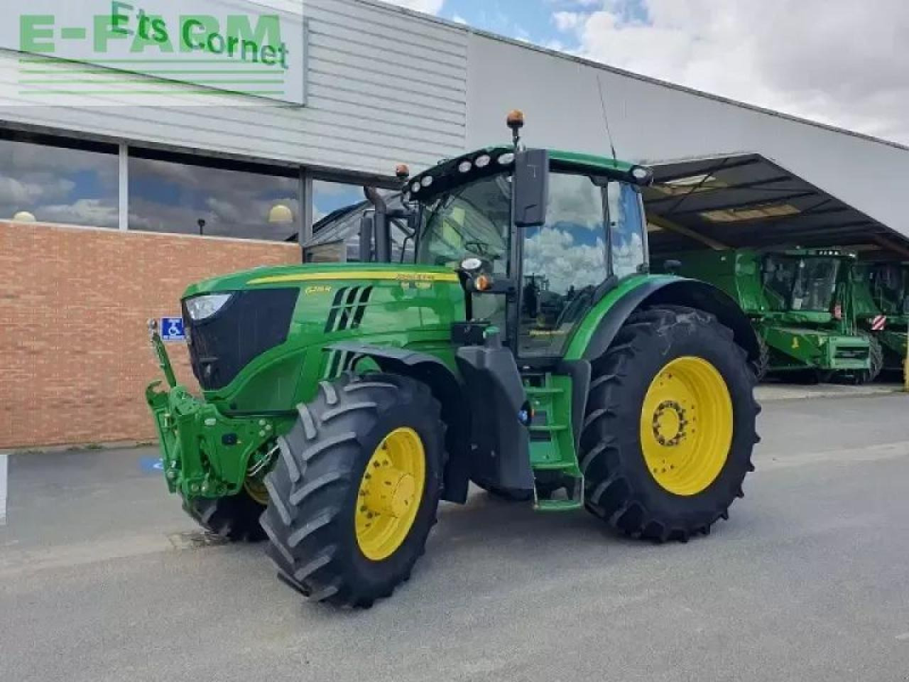 John Deere 6215r - Трактор: фото 1 John Deere 6215r - Трактор: фото 1