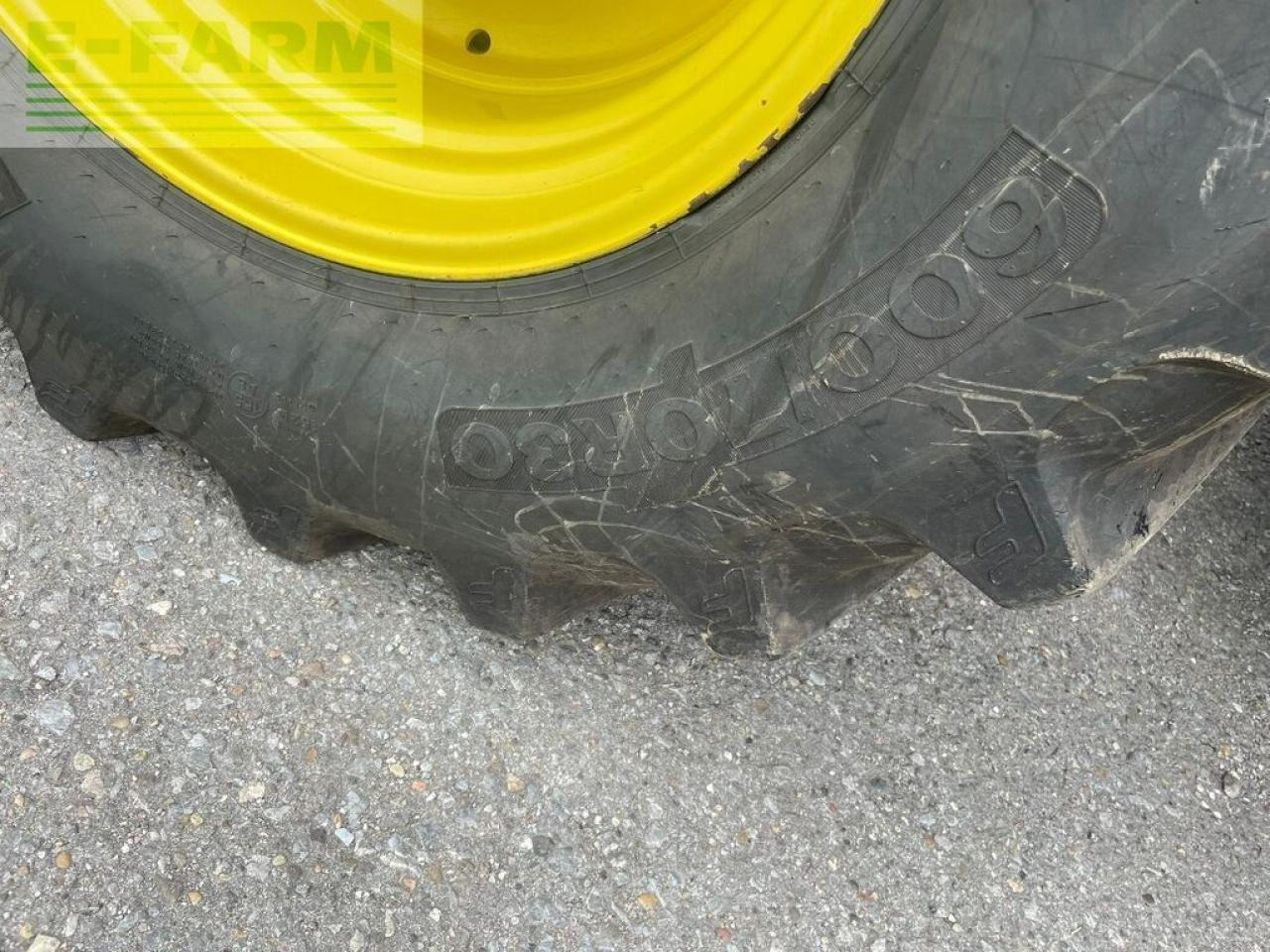 Трактор John Deere 6250r: фото 13