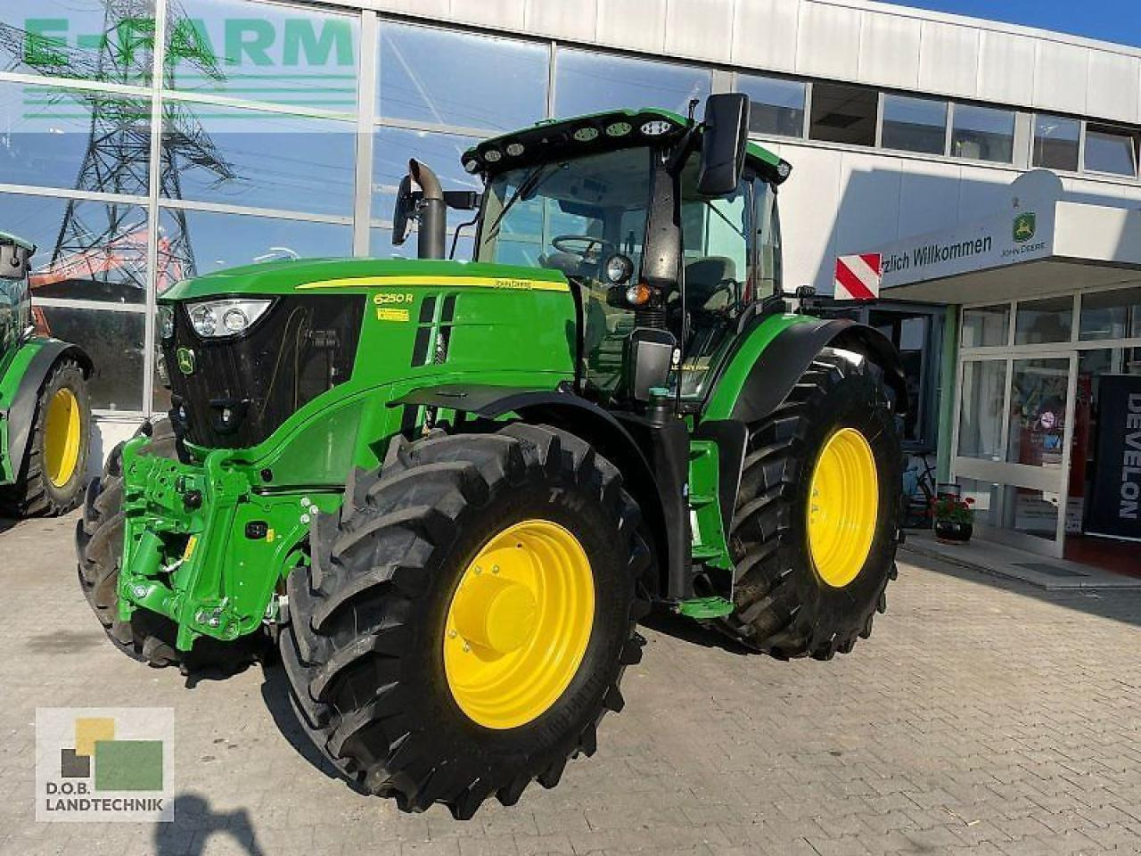 John Deere 6250r - Трактор: фото 1 John Deere 6250r - Трактор: фото 1