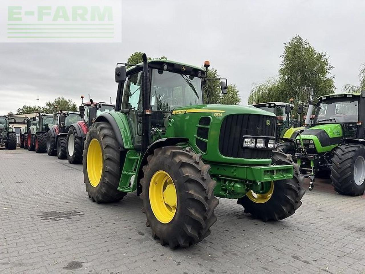 John Deere 6534 - Трактор: фото 3 John Deere 6534 - Трактор: фото 3