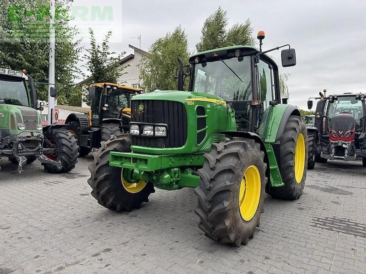 John Deere 6534 - Трактор: фото 2 John Deere 6534 - Трактор: фото 2