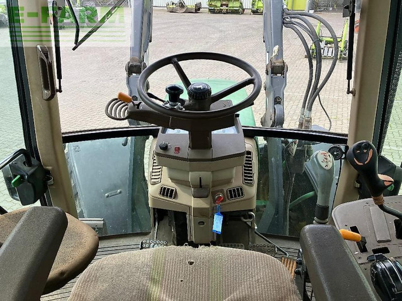 John Deere 6810 - Трактор: фото 4 John Deere 6810 - Трактор: фото 4