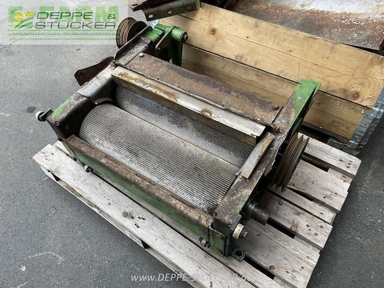John Deere 6810 - Трактор: фото 2 John Deere 6810 - Трактор: фото 2