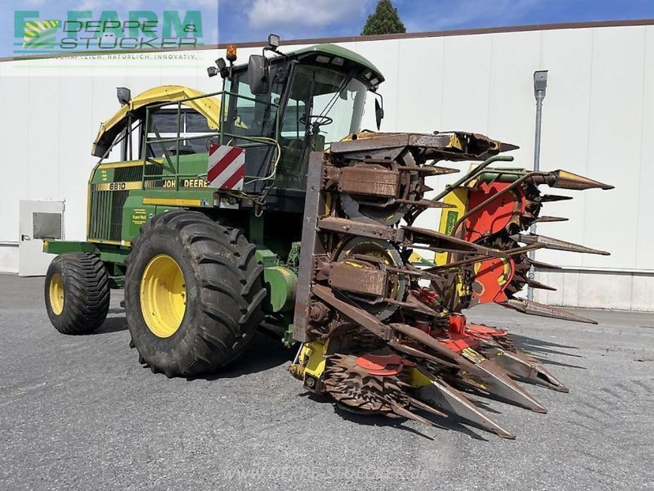 John Deere 6810 - Трактор: фото 3 John Deere 6810 - Трактор: фото 3