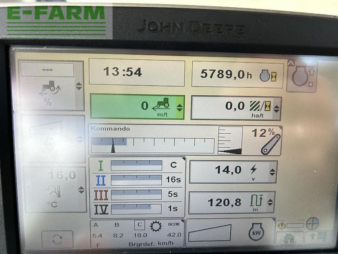 John Deere 7230r - Трактор: фото 4 John Deere 7230r - Трактор: фото 4