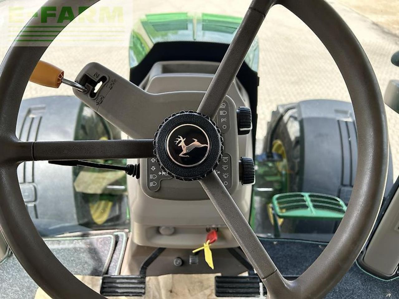 John Deere 7230r - Трактор: фото 5 John Deere 7230r - Трактор: фото 5