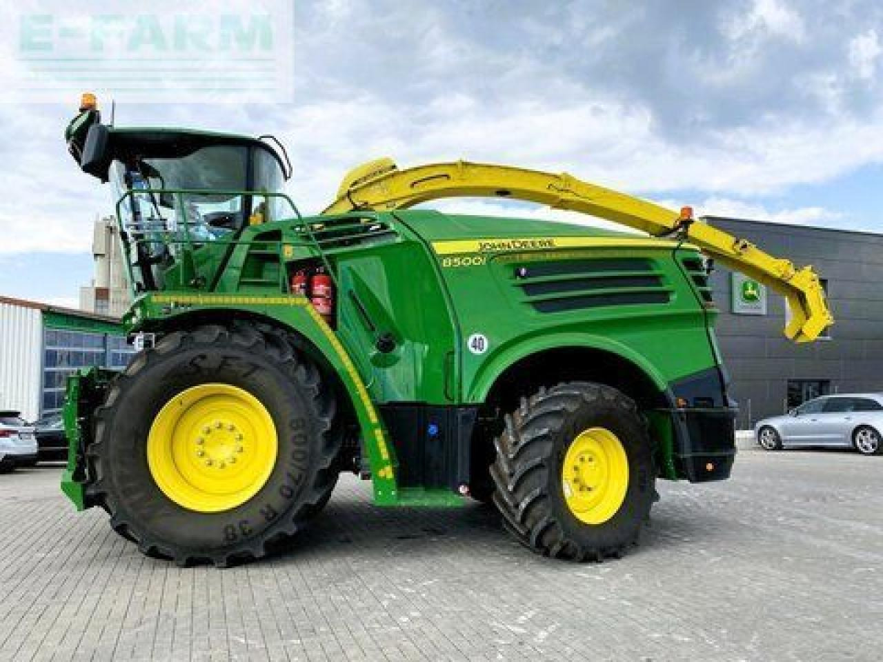 John Deere 8500 - Кормоуборочный комбайн: фото 1 John Deere 8500 - Кормоуборочный комбайн: фото 1
