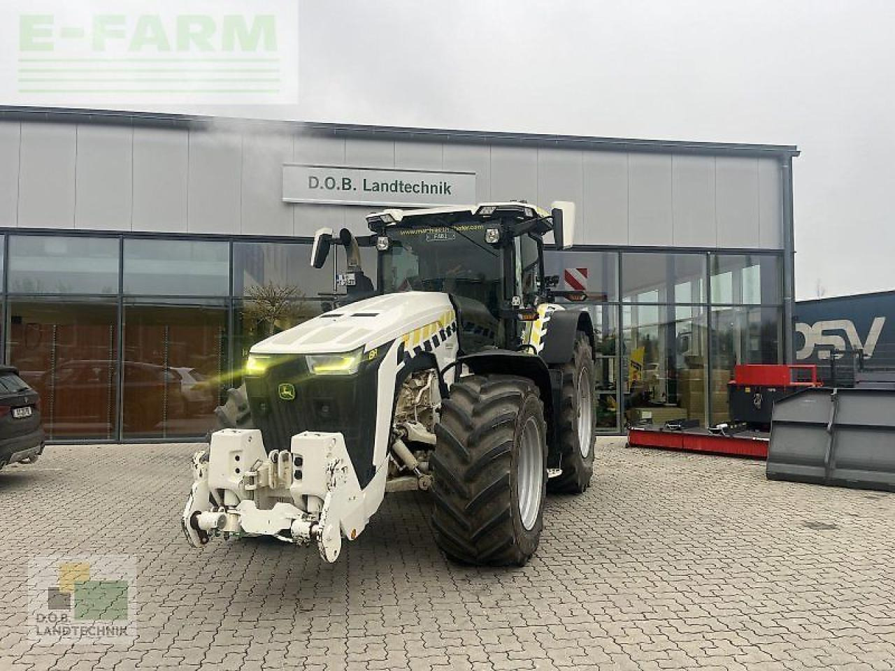 John Deere 8r 370 - Трактор: фото 2 John Deere 8r 370 - Трактор: фото 2