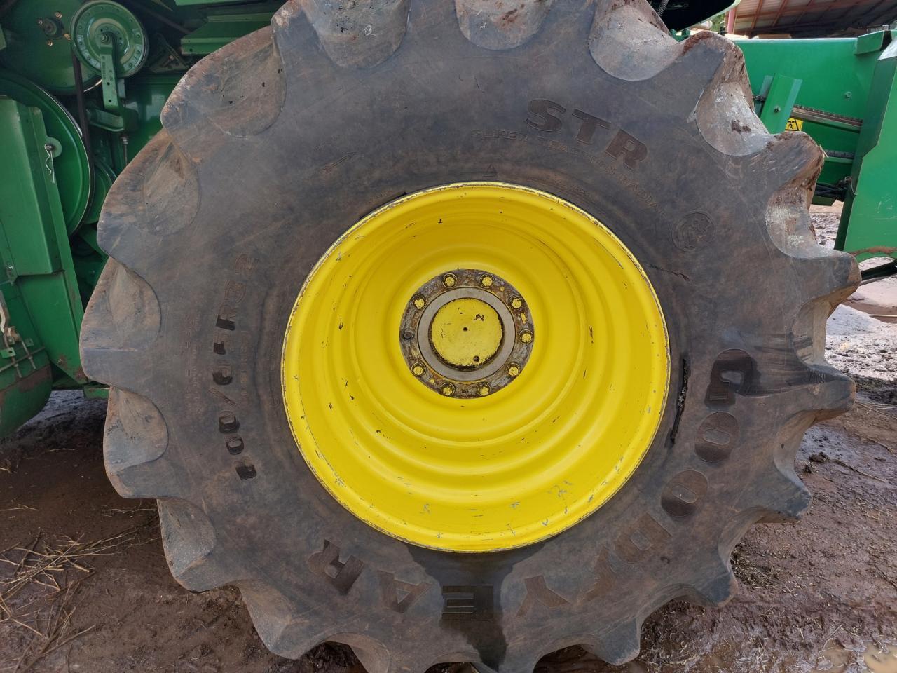 Зерноуборочный комбайн John Deere 9640WTS HillMaster: фото 6 Зерноуборочный комбайн John Deere 9640WTS HillMaster: фото 6