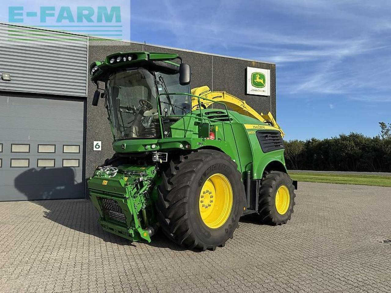 John Deere 9800 - Кормоуборочный комбайн: фото 1 John Deere 9800 - Кормоуборочный комбайн: фото 1