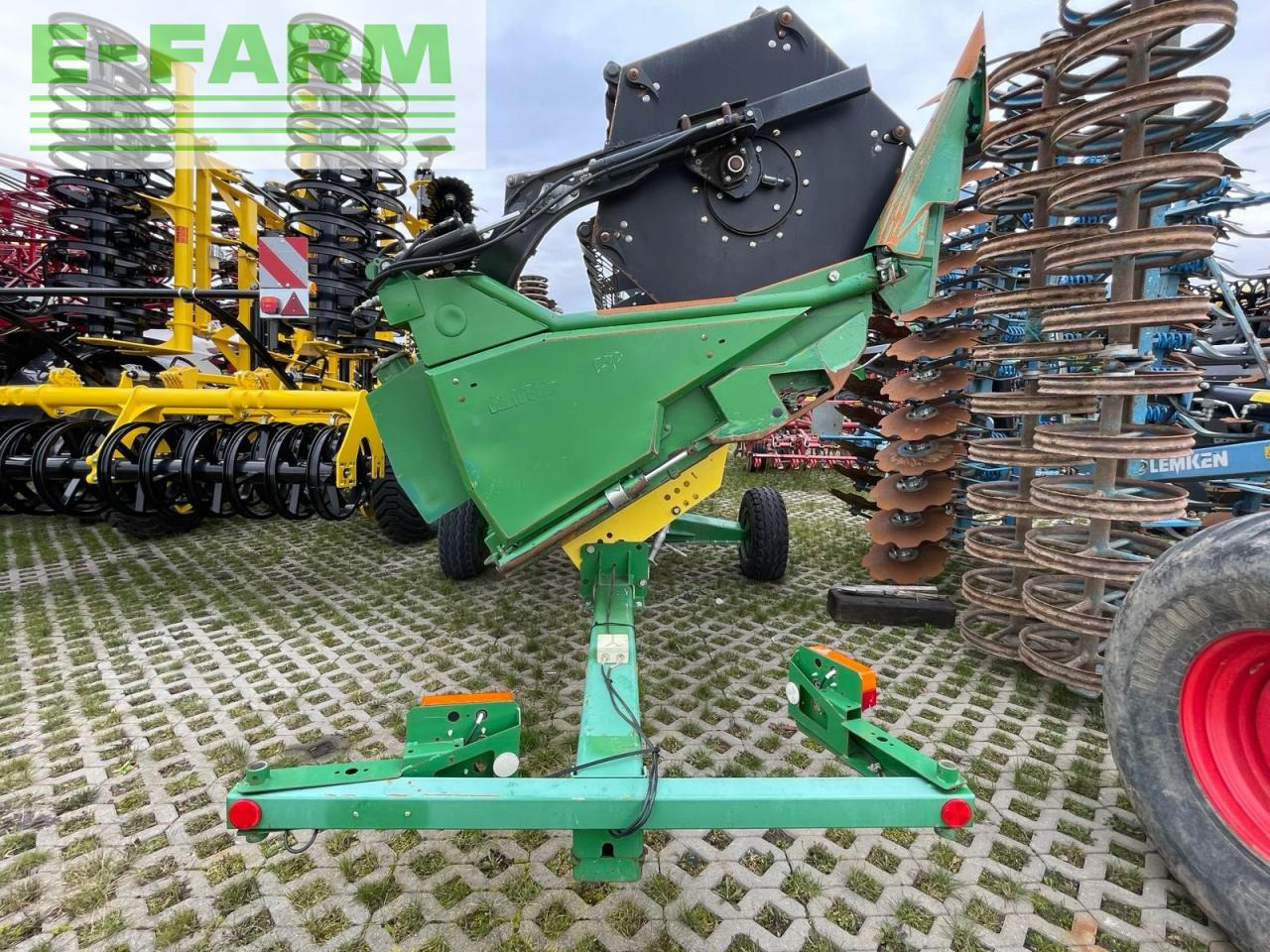 Зерноуборочный комбайн John Deere S690i: фото 21