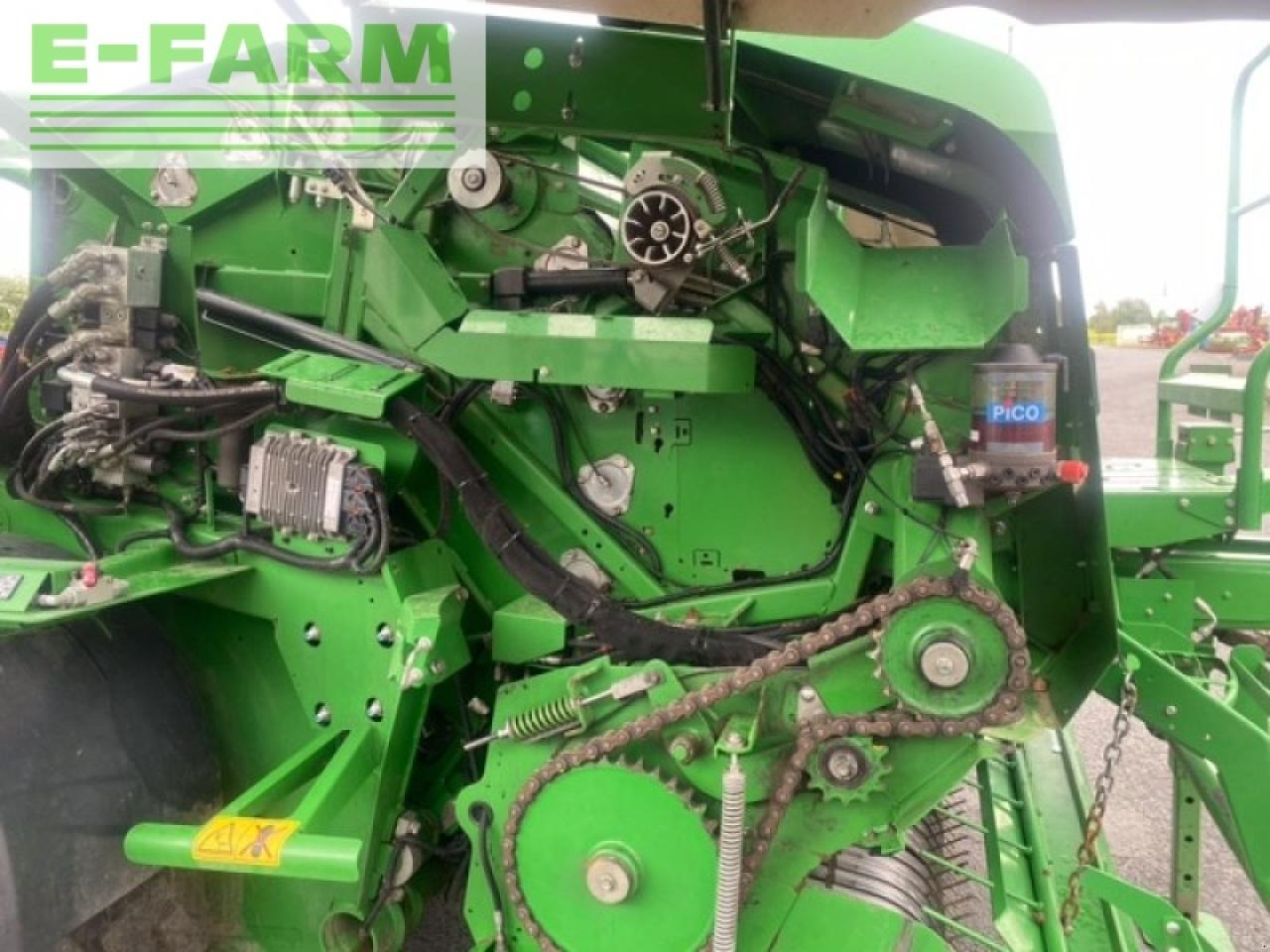 John Deere c441r - Пресс-подборщик тюковый: фото 3 John Deere c441r - Пресс-подборщик тюковый: фото 3