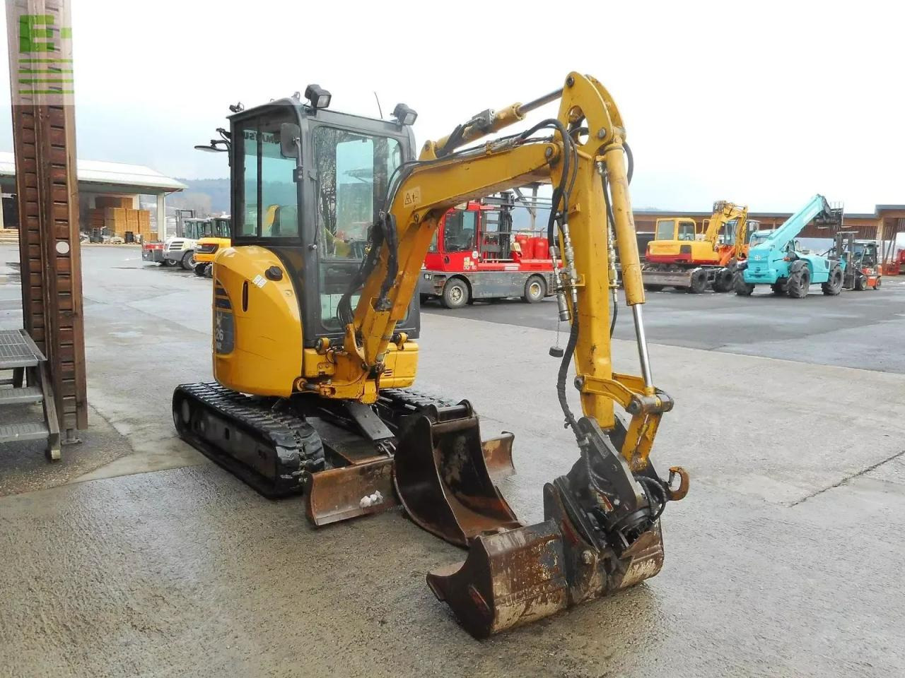 Komatsu pc 26mr-3 ( 2.710kg ) mit powertilt - Мини-экскаватор: фото 5 Komatsu pc 26mr-3 ( 2.710kg ) mit powertilt - Мини-экскаватор: фото 5